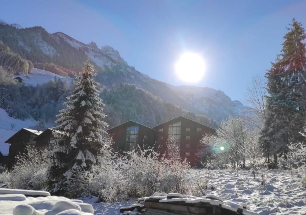 Aparthotel Mountain River Resort Val d'Illiez Luaran gambar