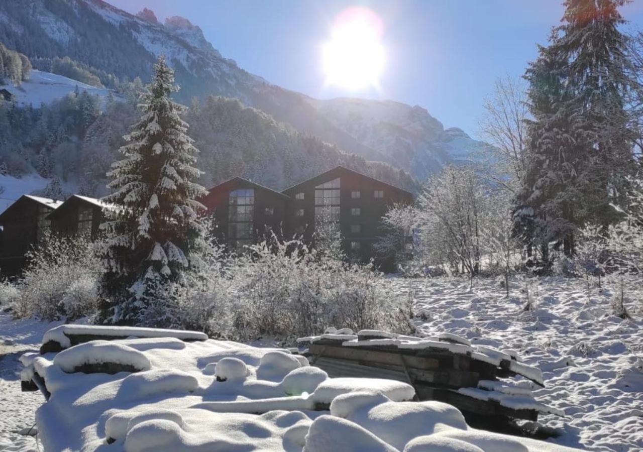 Aparthotel Mountain River Resort Val d'Illiez Luaran gambar
